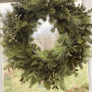 Medium Mixed Green Wreath